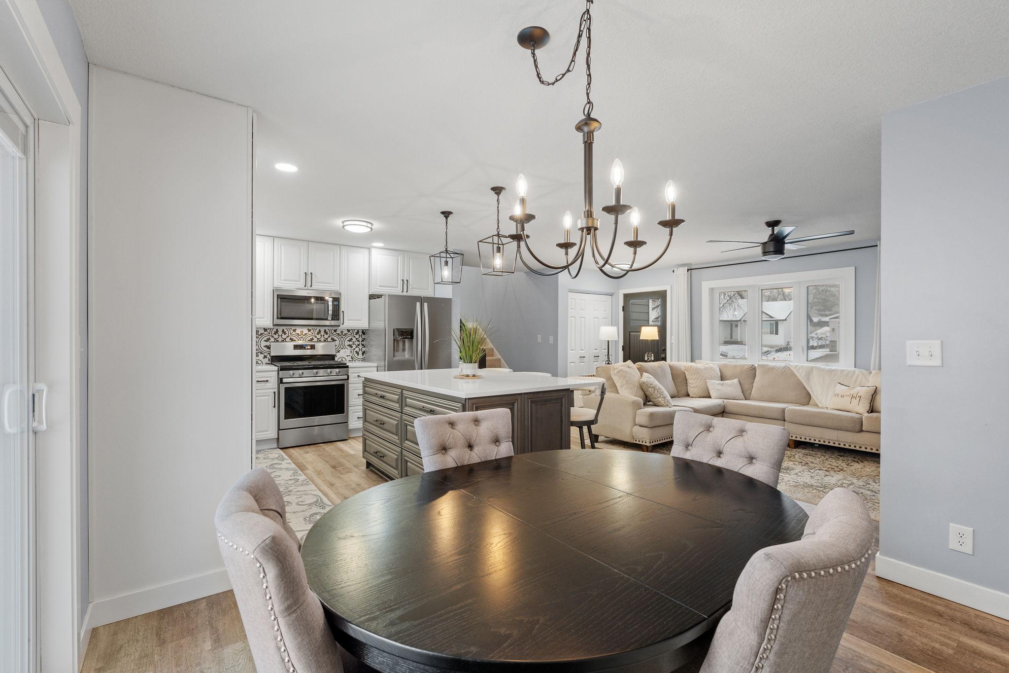 9-web-or-mls-2129 Arkwright St-10.jpg