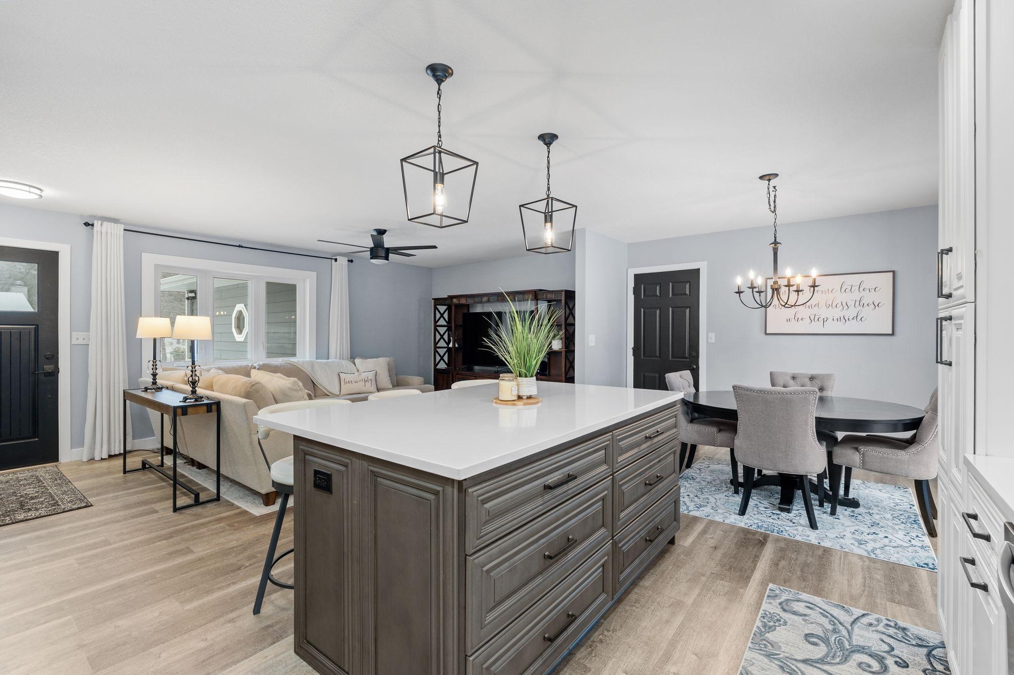 7-web-or-mls-2129 Arkwright St-8.jpg