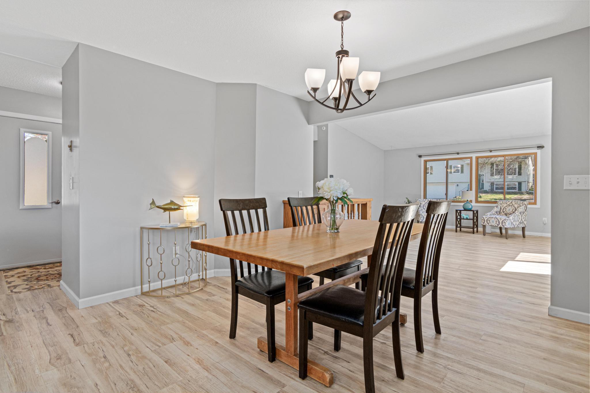 Perfect gathering space for everyday meals or hosting family and friends.