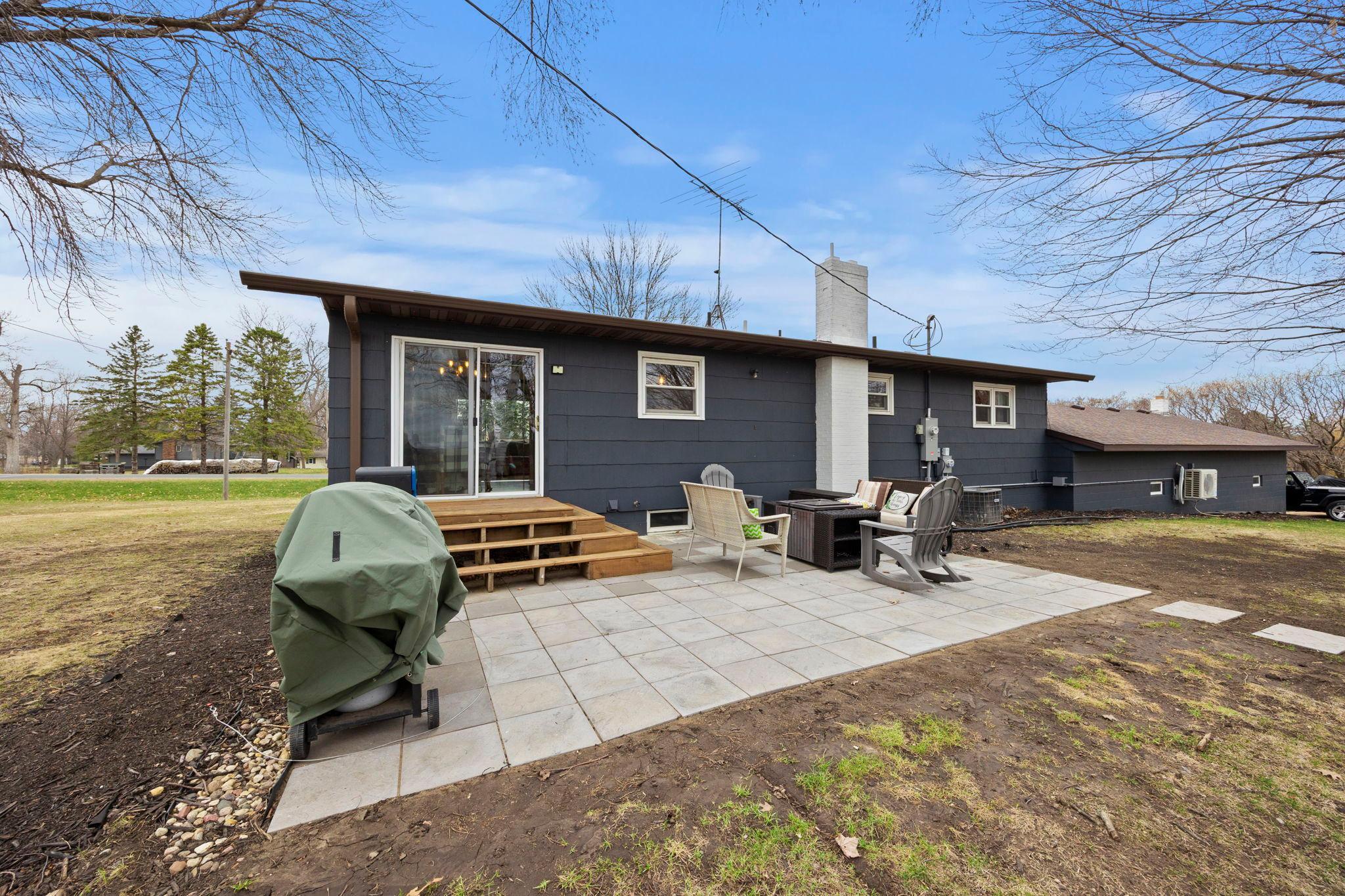 Recently extended patio, great for meals and entertaining!