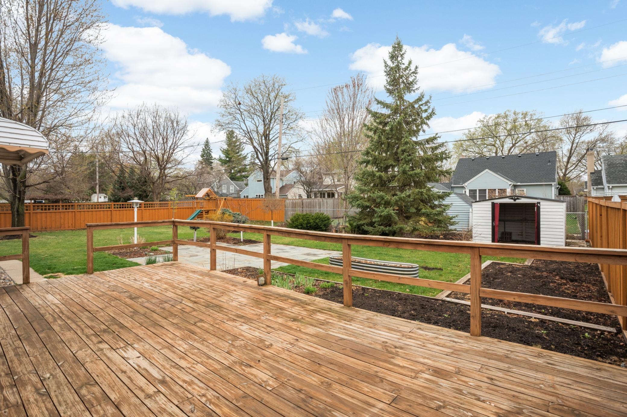 Large deck for entertaining