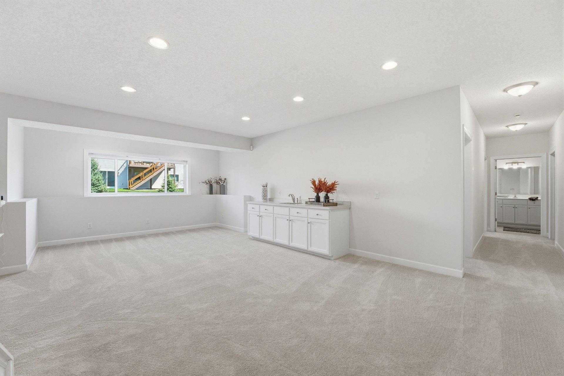 Lower level wet bar area