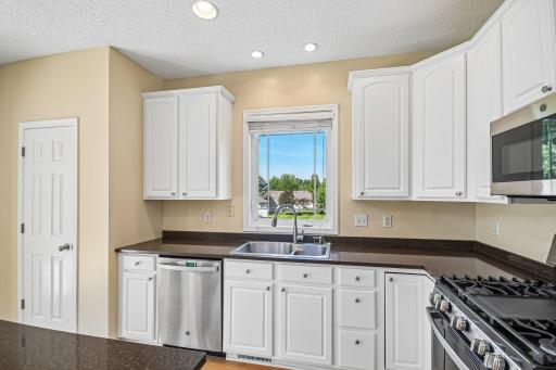 630 Sutherland Drive, Saint Paul, MN 55129