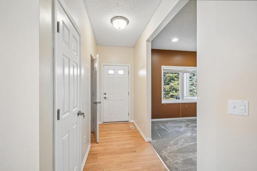 630 Sutherland Drive, Saint Paul, MN 55129