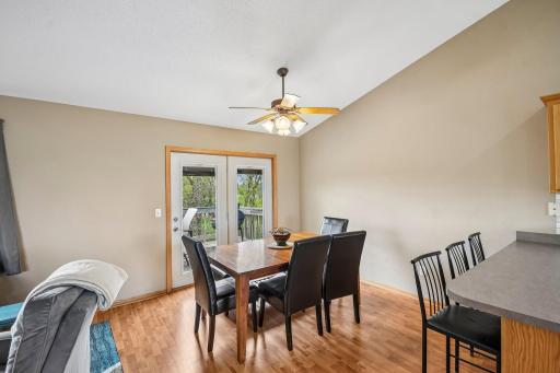 15-web-or-mls-Navajo St NW-S0705-015.jpg