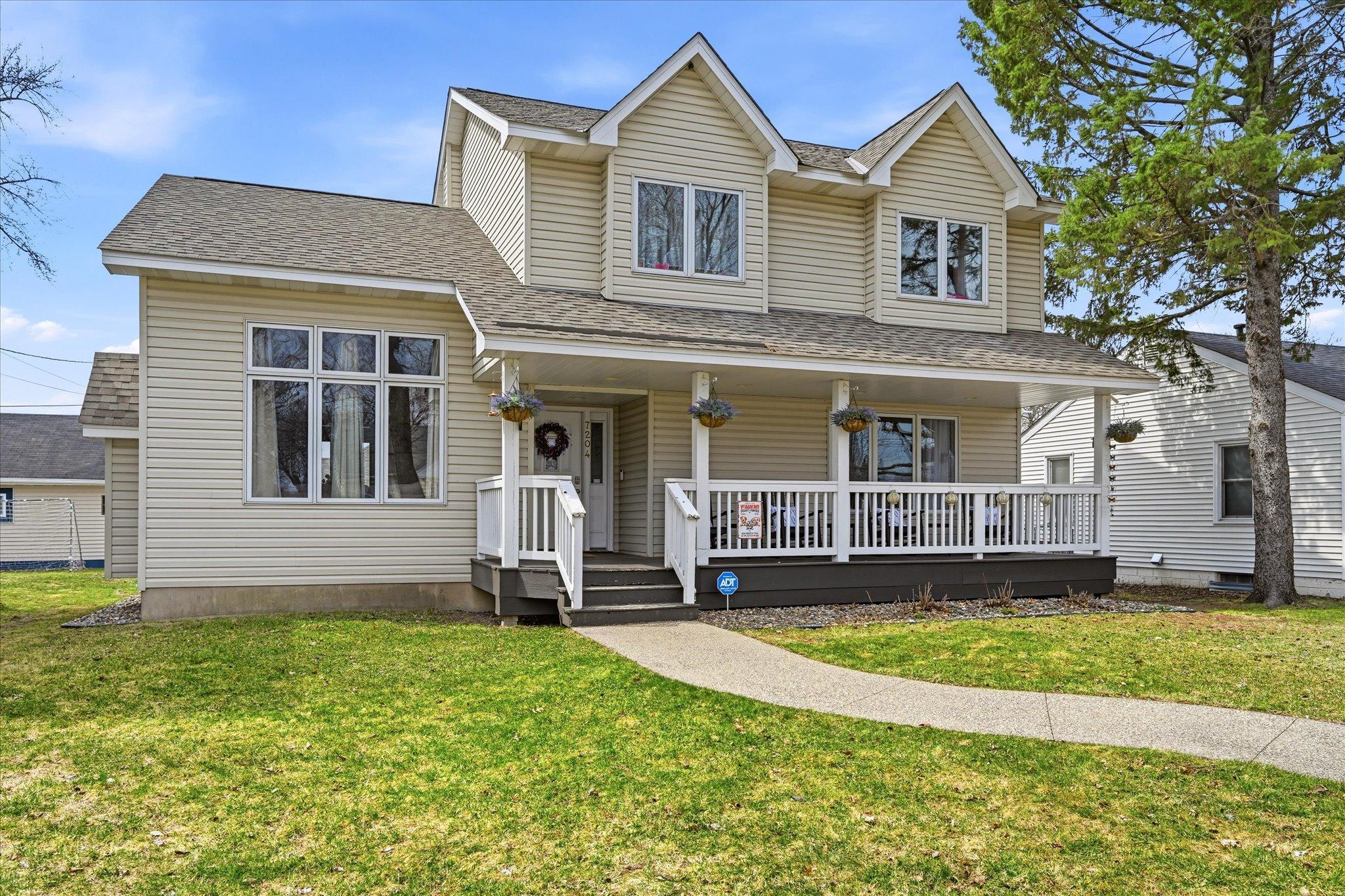 Welcome to 7201 1st Ave S