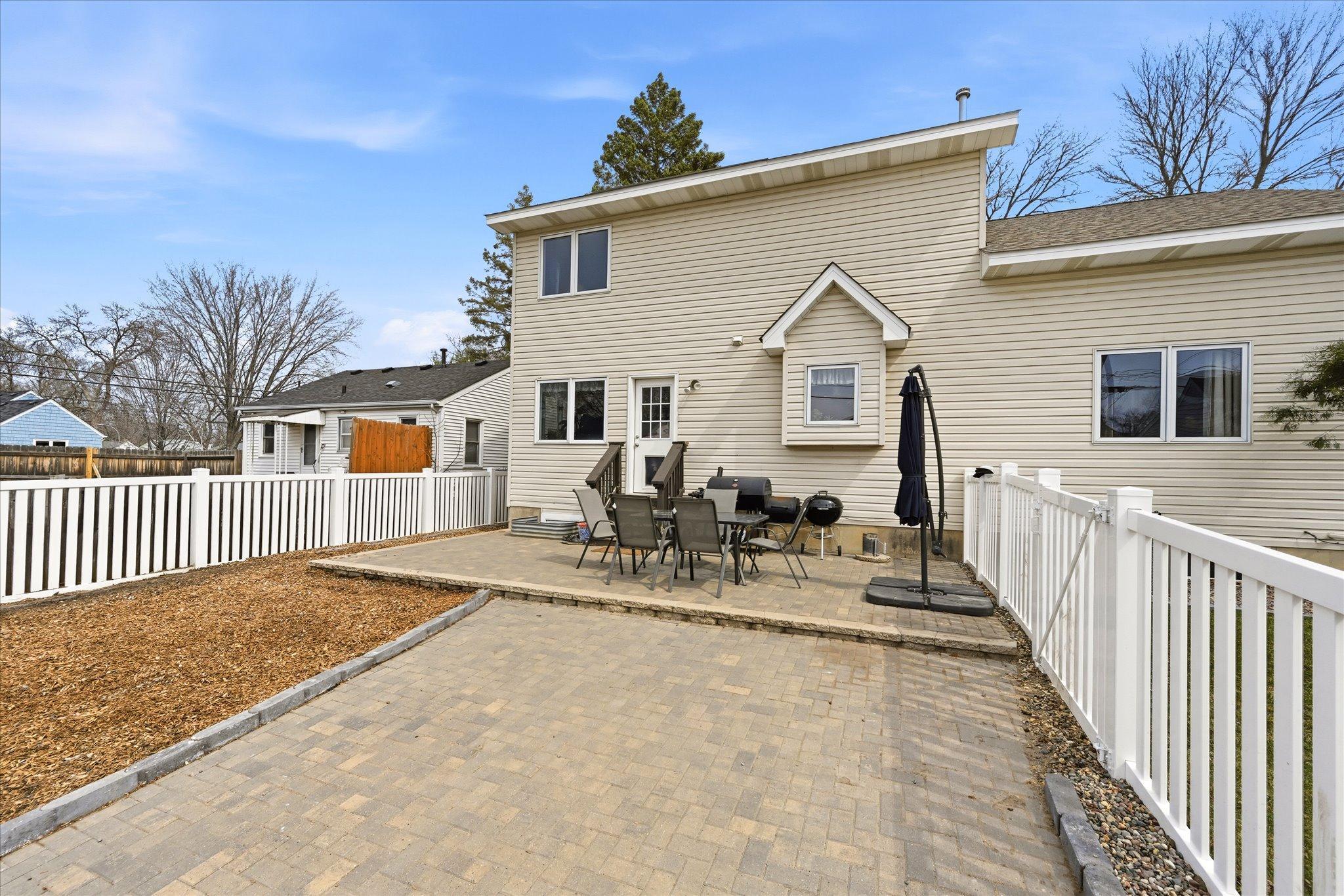 08-7204 1st Ave S [2951979]- 008.jpg