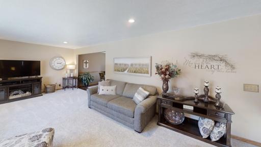 1309 Oriole Drive, Albert Lea, MN 56007