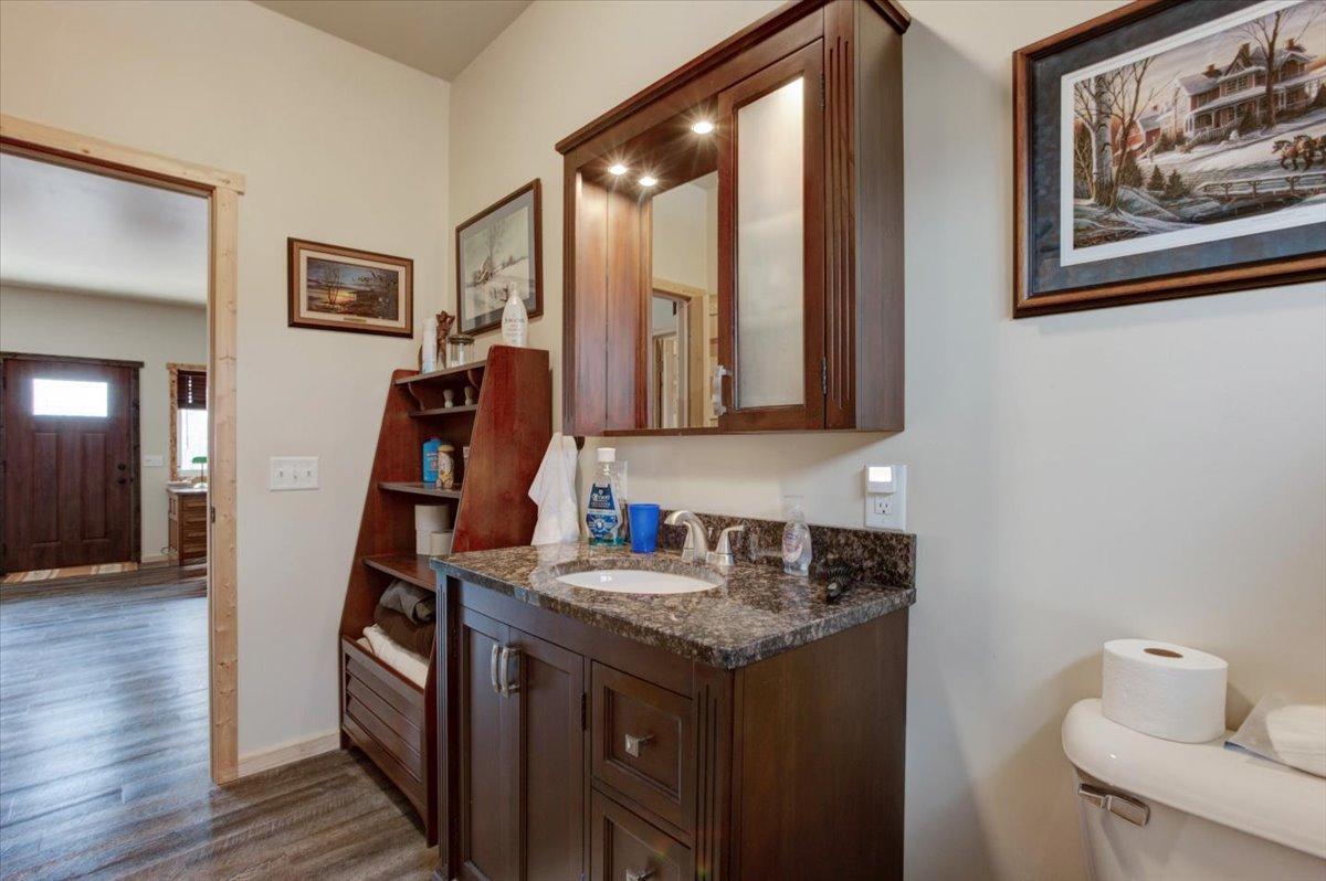 17-710A0321_2_4 copy.jpg