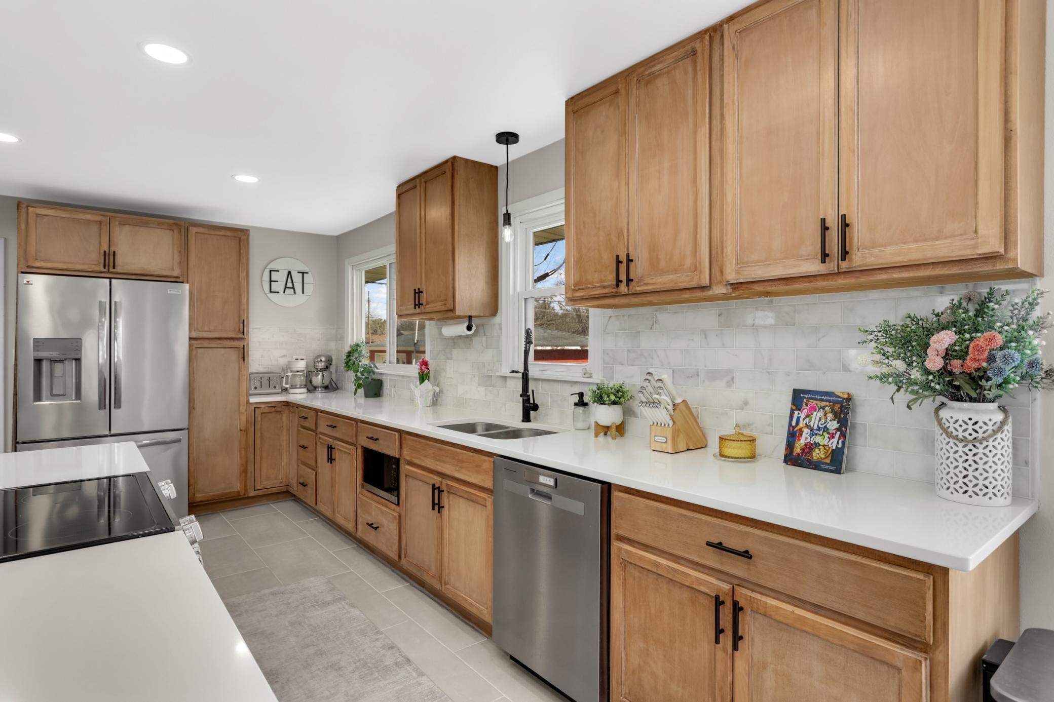 New kitchen with great cabinet and counter space