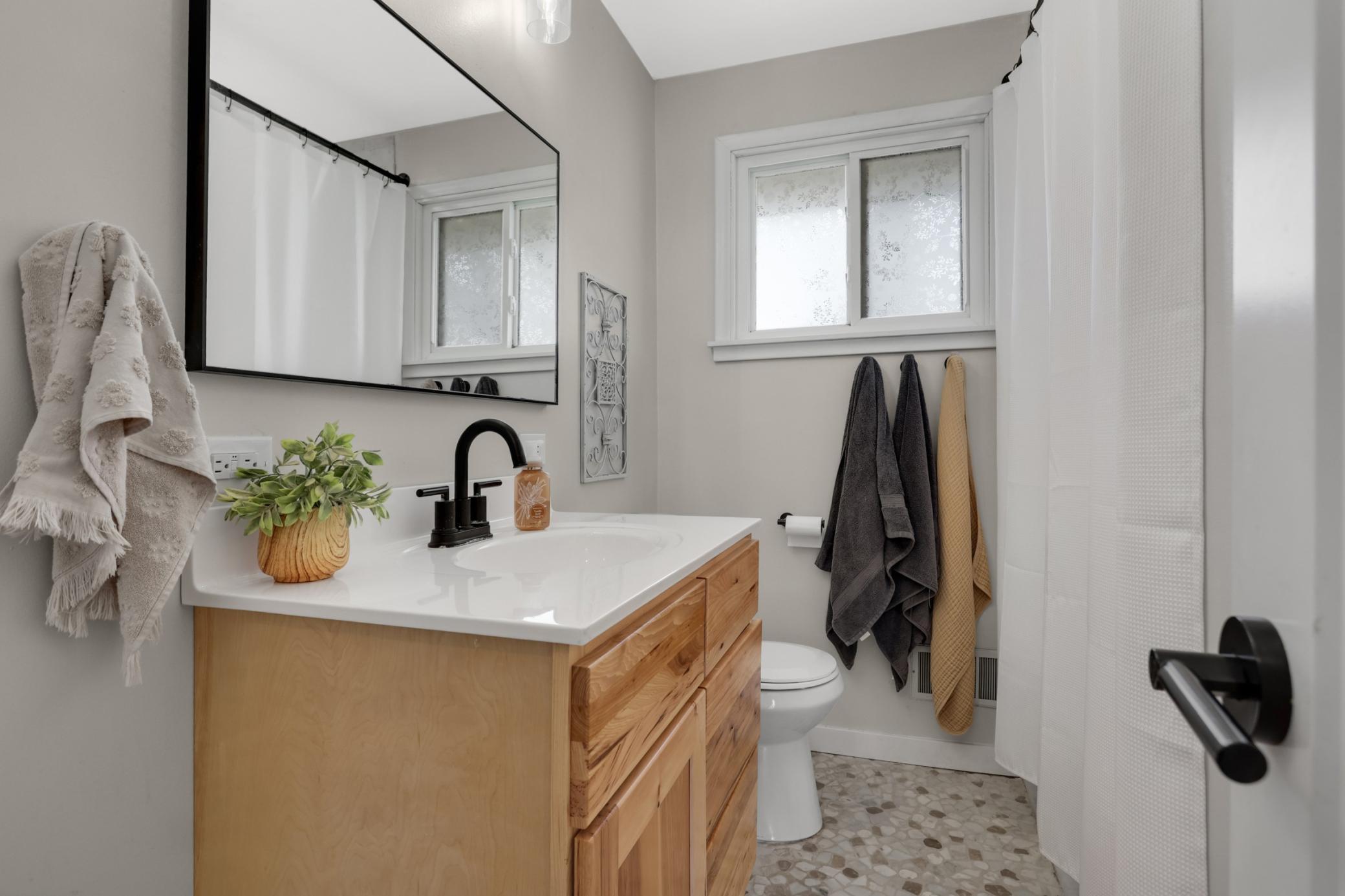 Updated main floor full bath