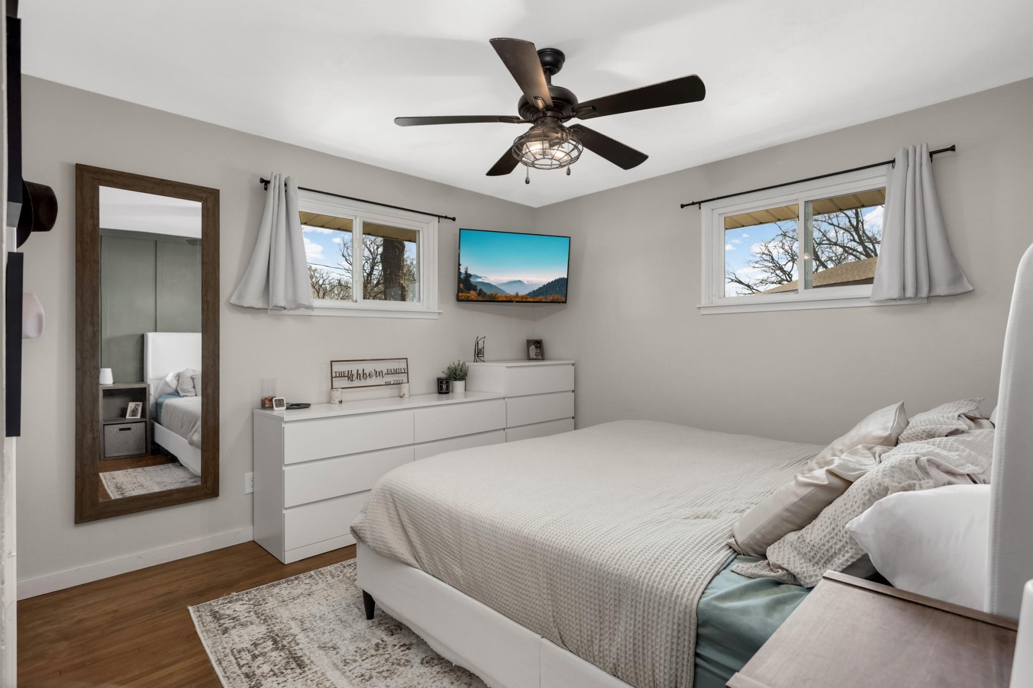 1 of 2 main floor bedrooms