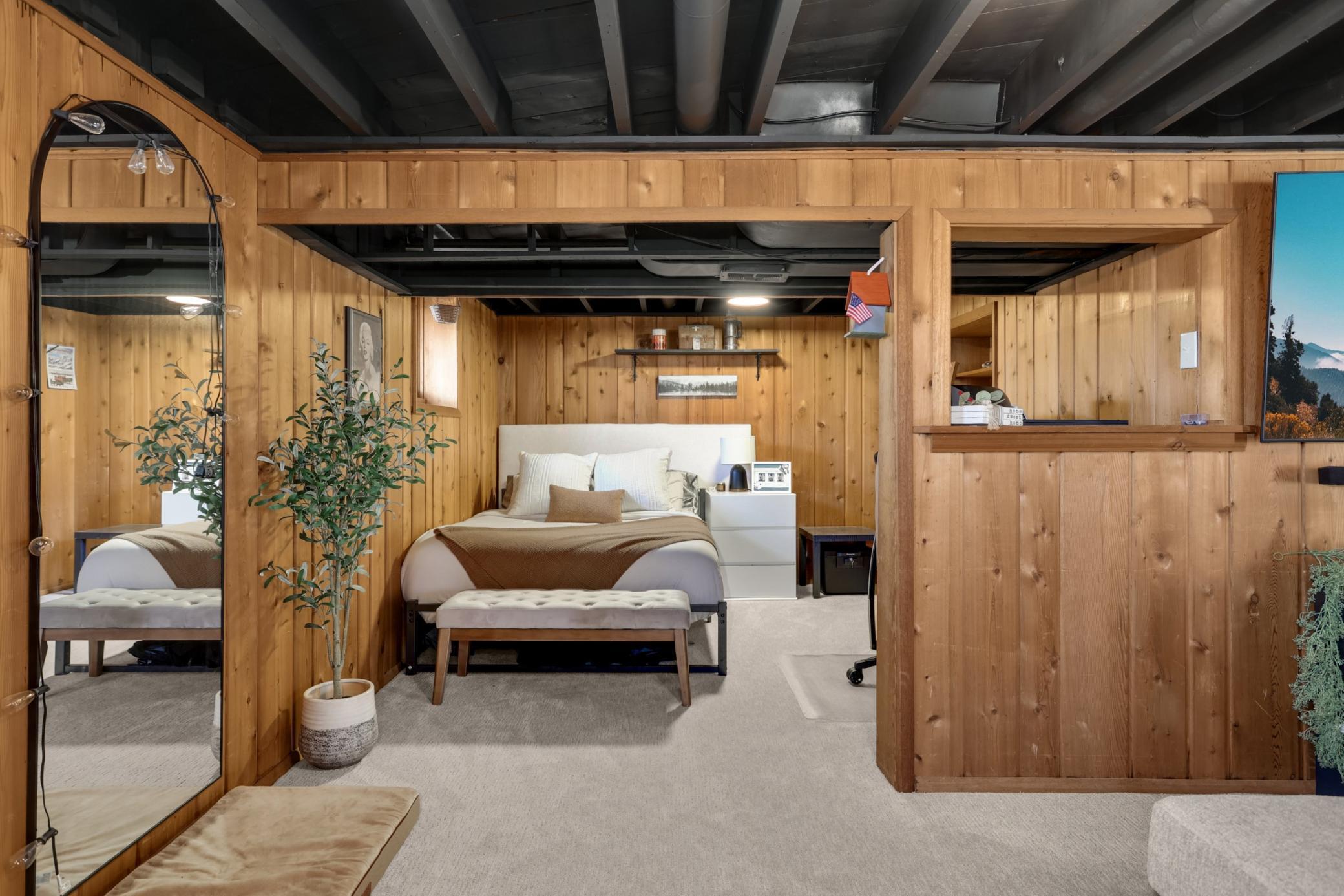 Office nook could easily be converted to a 3rd bedroom