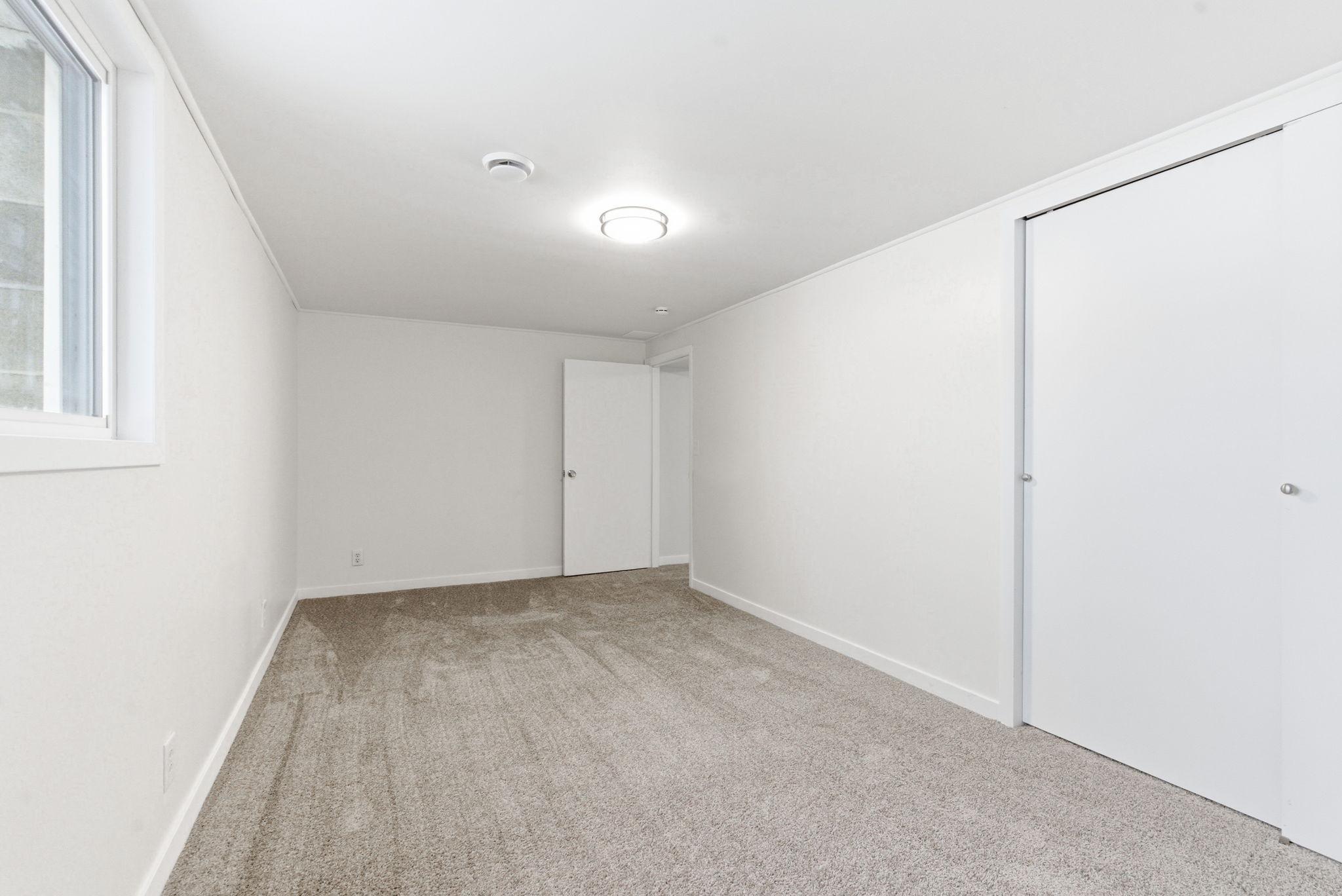 52-web-or-mls-3418 Xenia Ave-52.jpg