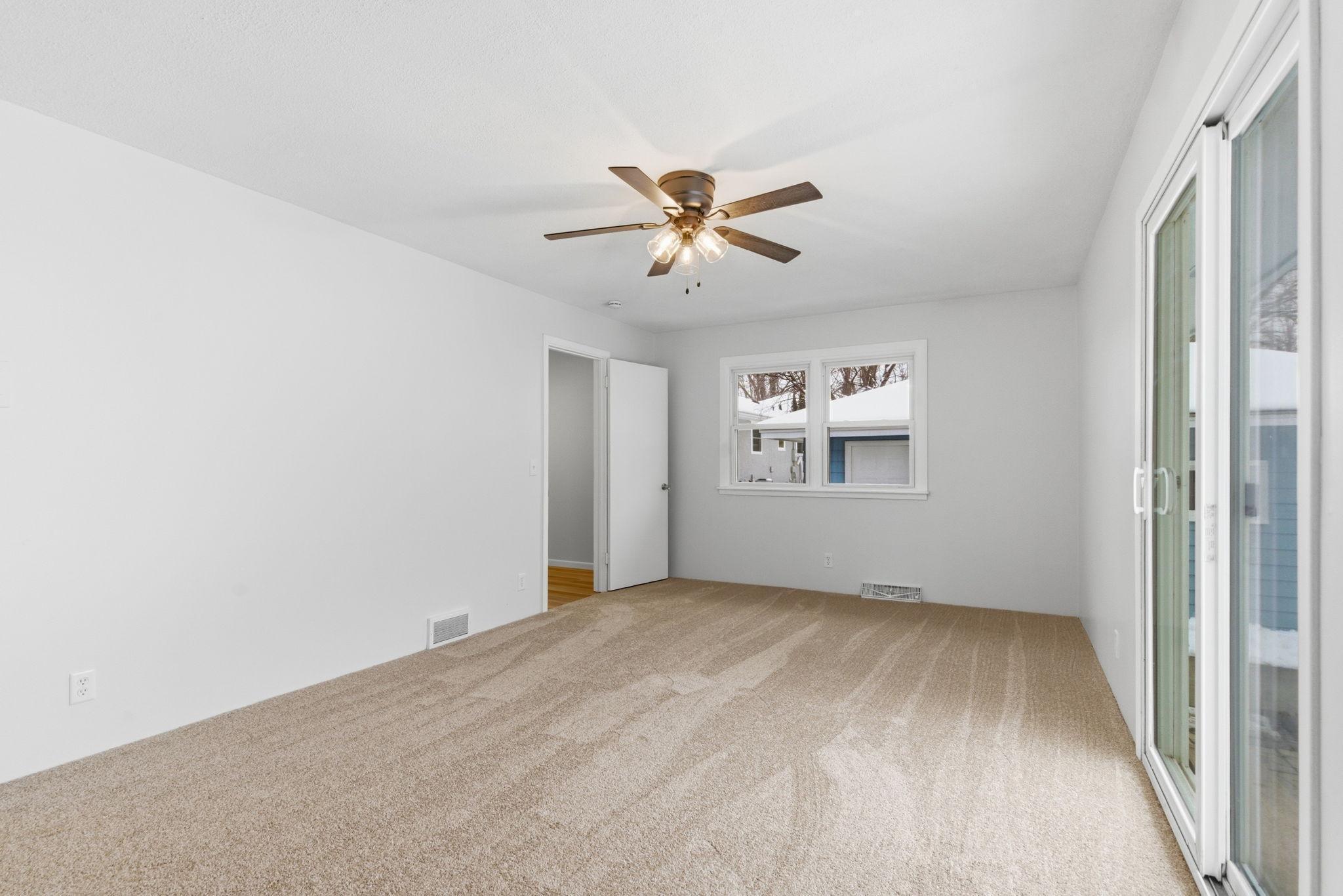 46-web-or-mls-3418 Xenia Ave-46.jpg