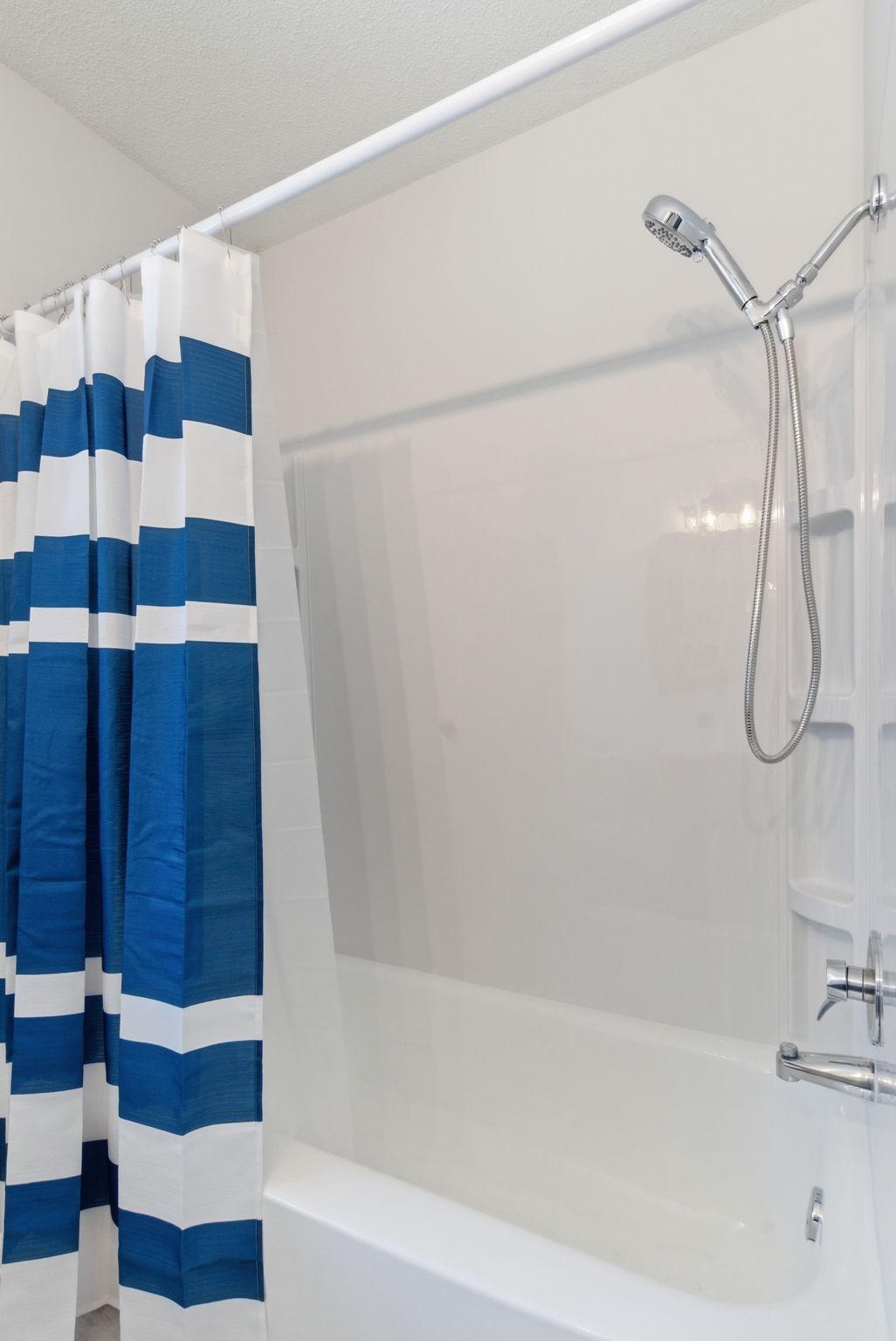 37-web-or-mls-3418 Xenia Ave-37.jpg