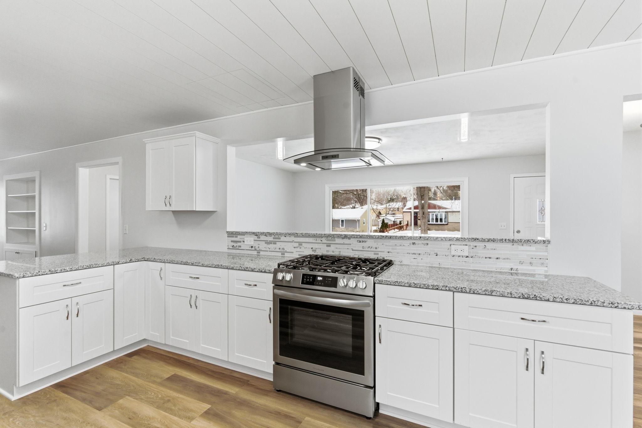 28-web-or-mls-3418 Xenia Ave-28.jpg