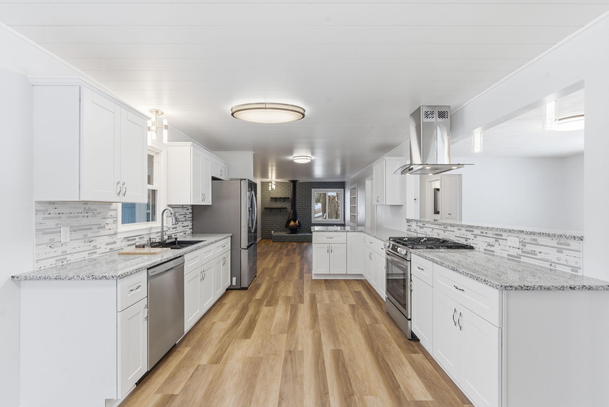 26-web-or-mls-3418 Xenia Ave-26.jpg