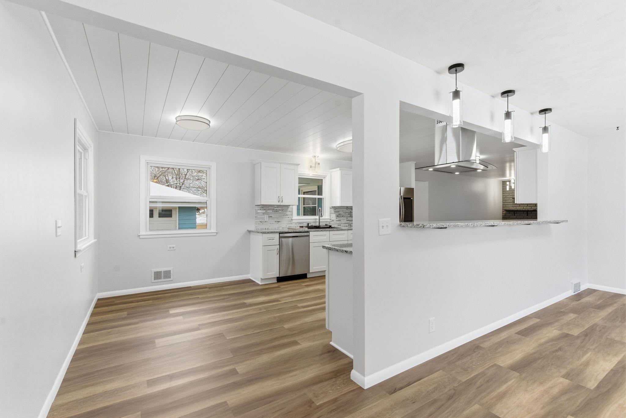 22-web-or-mls-3418 Xenia Ave-22.jpg