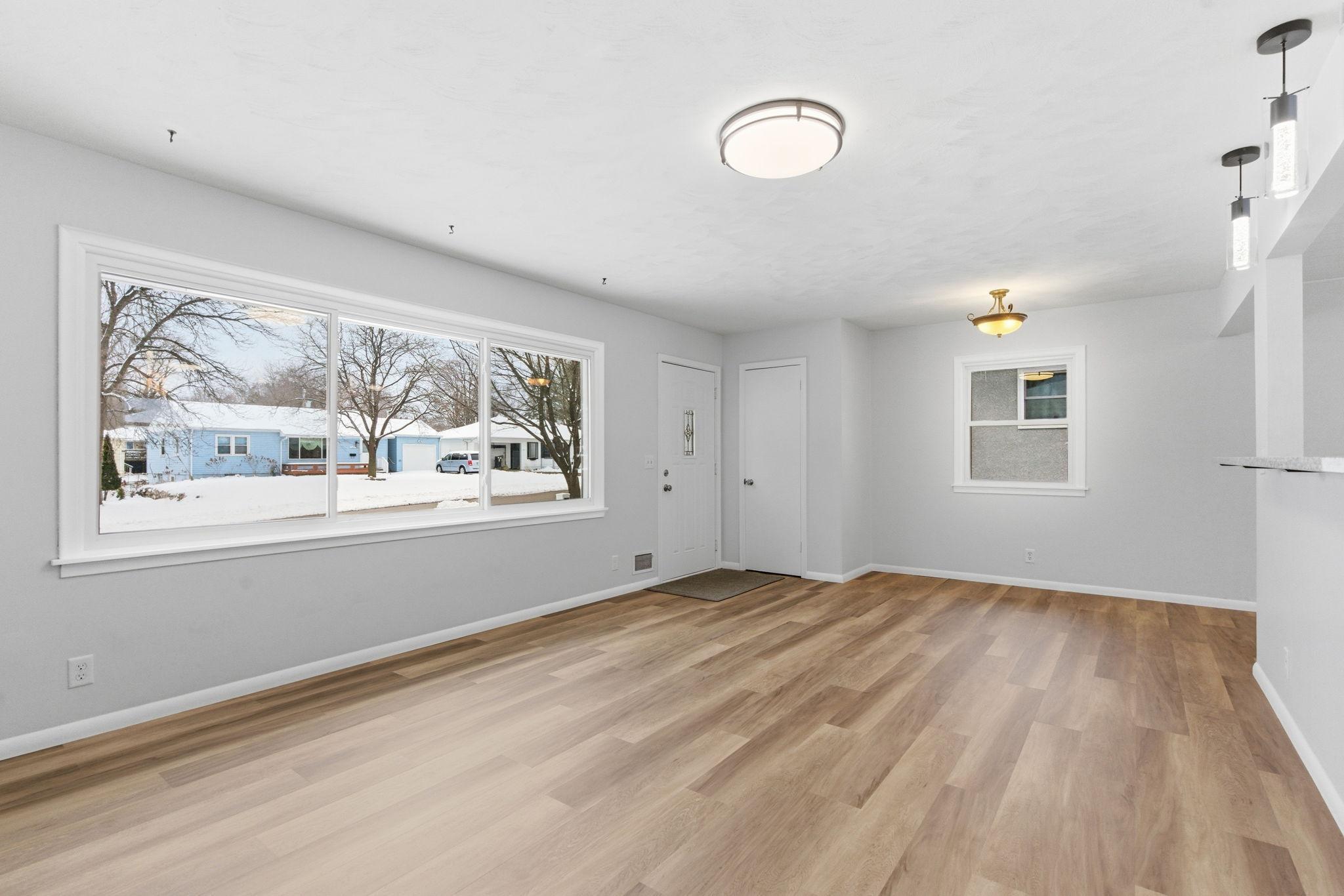 21-web-or-mls-3418 Xenia Ave-21.jpg