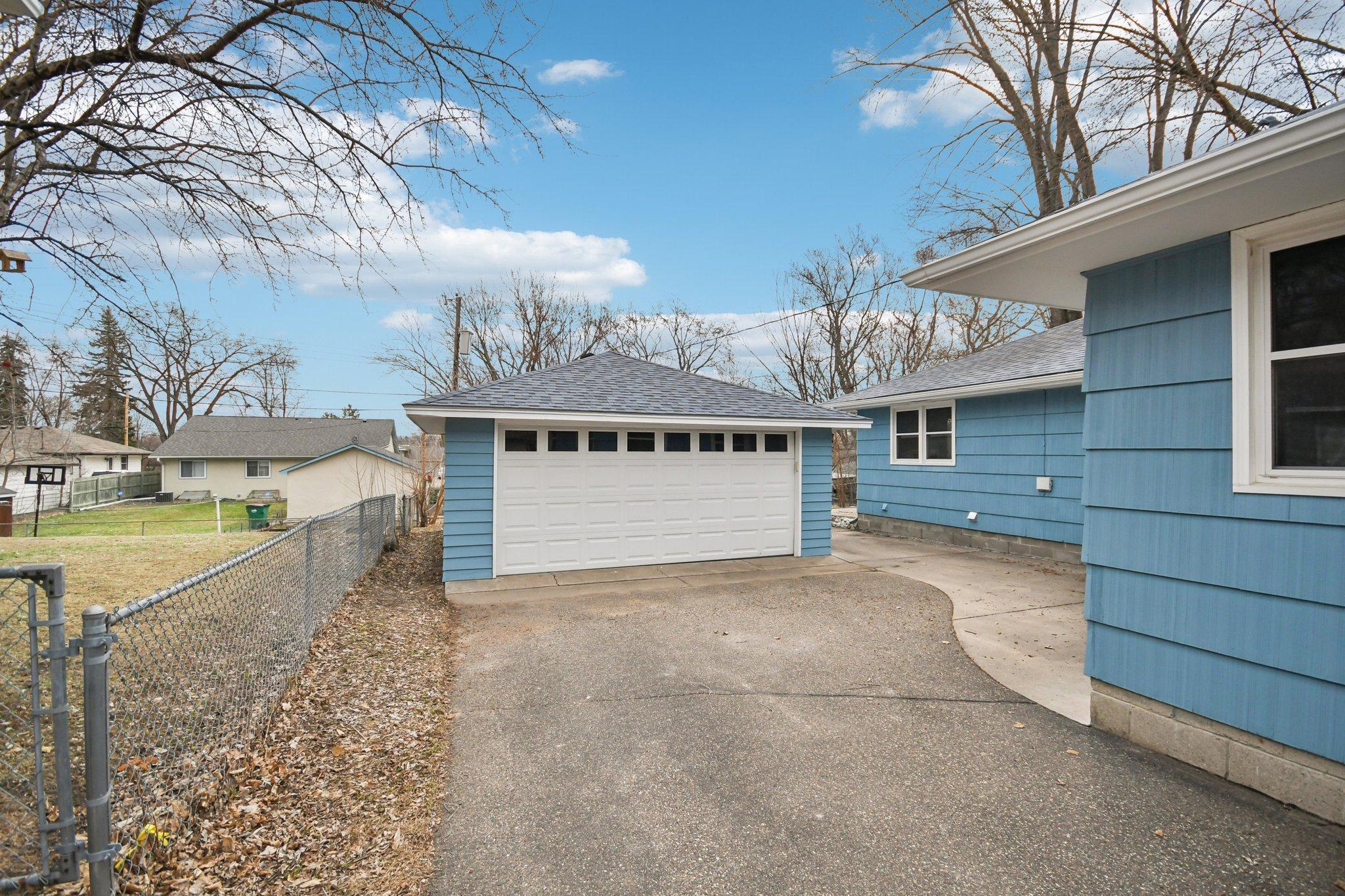 7-web-or-mls-Xenia Ave N-S0904-007.jpg