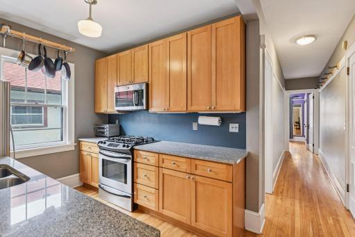 3233 Fremont Avenue South 3 - Spacecrafting - 0011.jpg