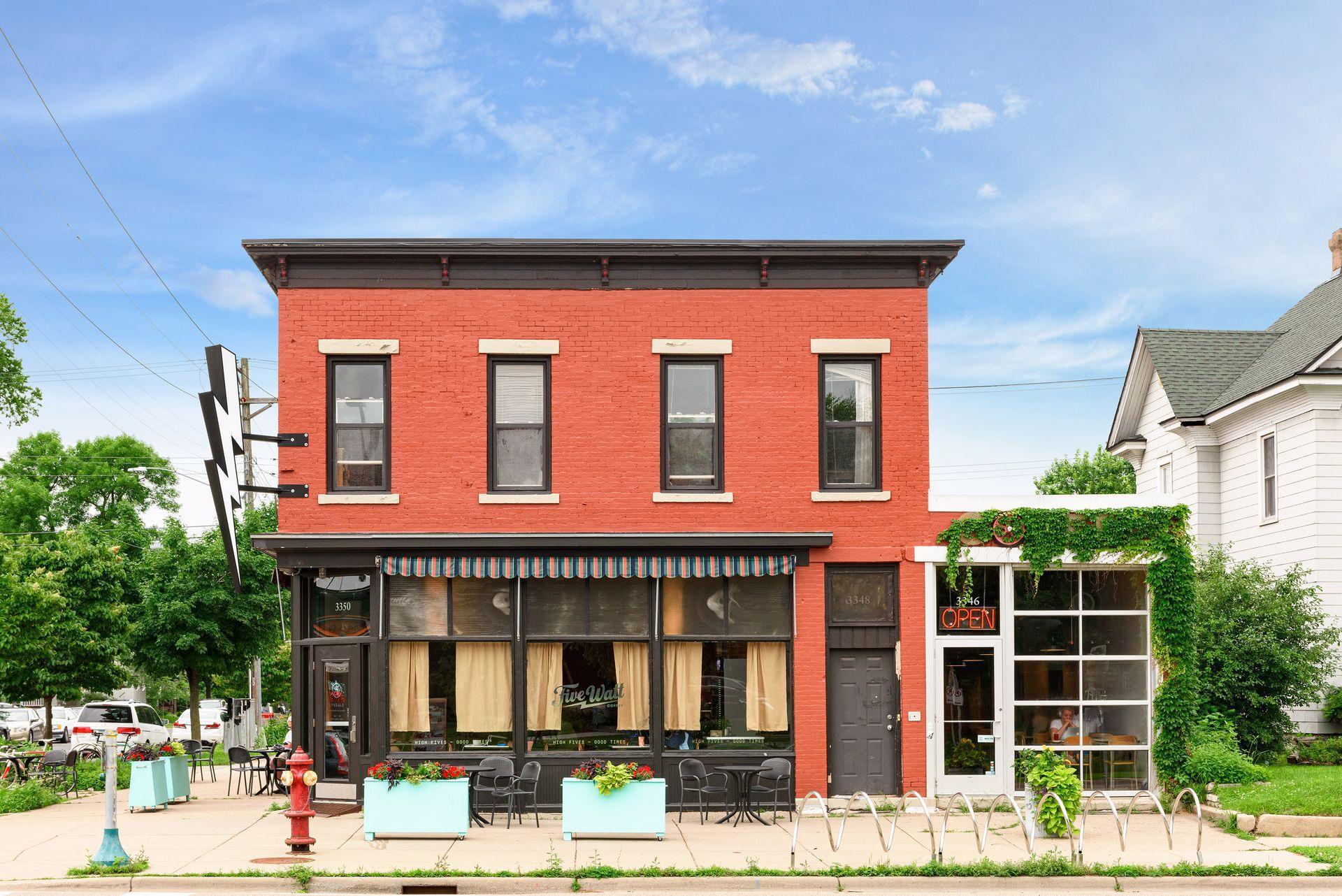 3233 Fremont Avenue South 3 - Spacecrafting - 0032.jpg