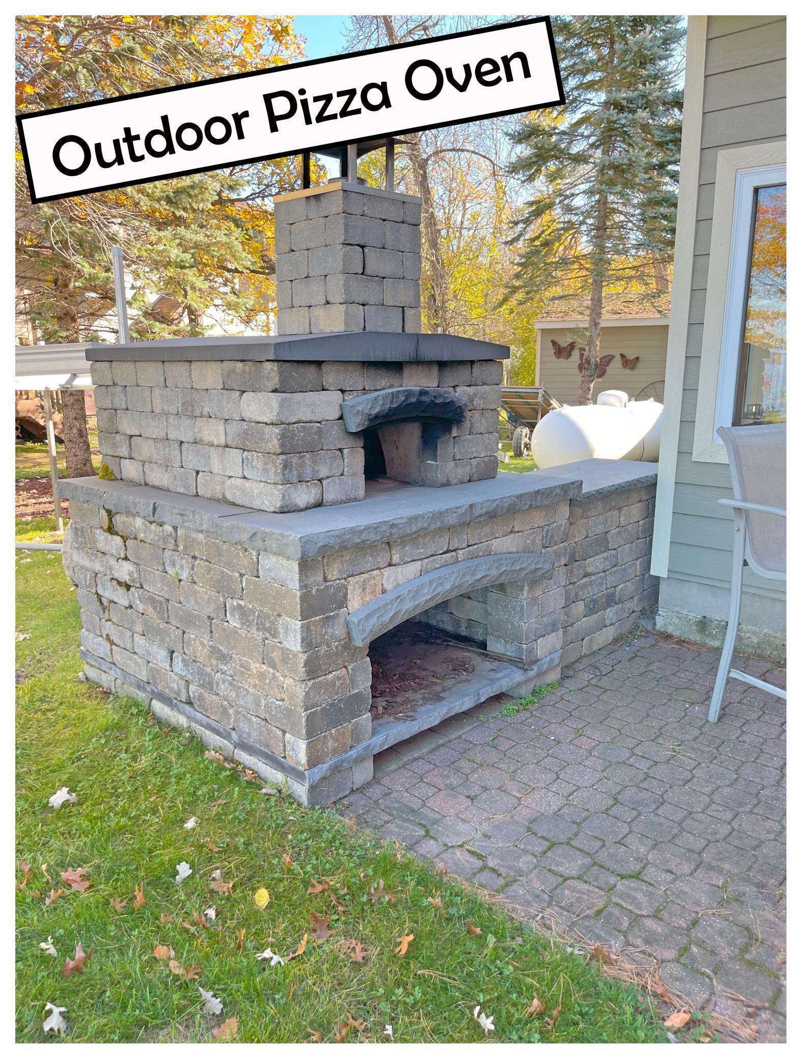 Outdoor Pizza Oven.jpg