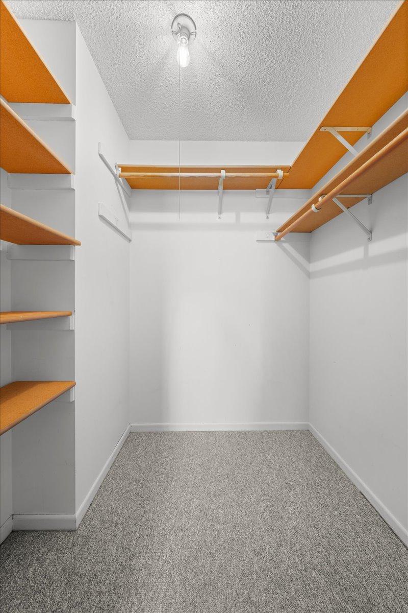 walk-in closet