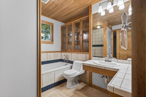639 Barbara Lane, Lino Lakes, MN 55014