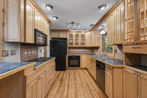 639 Barbara Lane, Lino Lakes, MN 55014