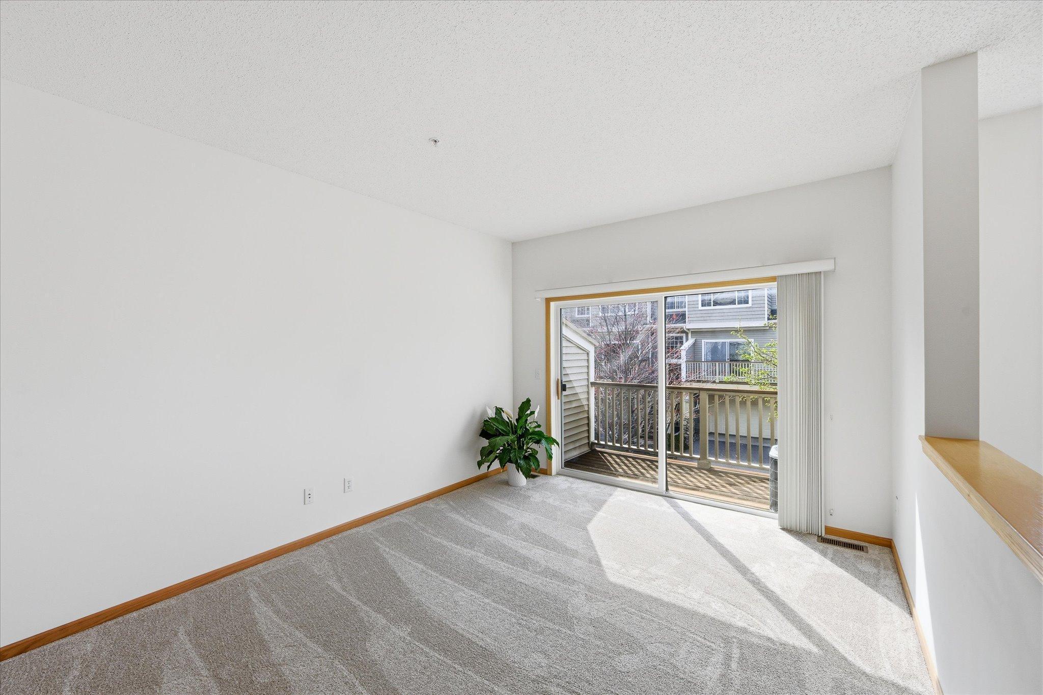 Spacious living room!