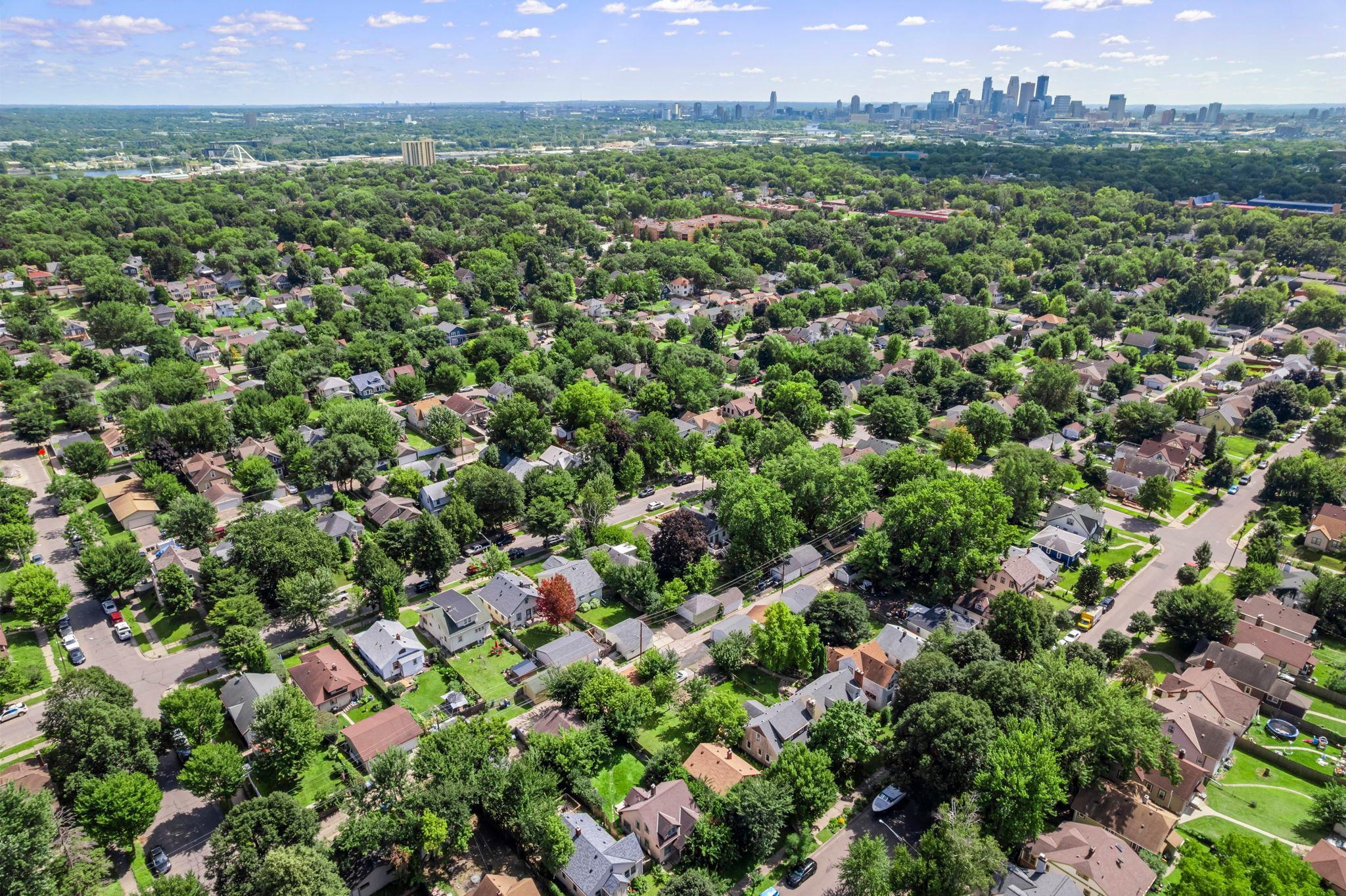 Close Proximity to Downtown Minneapolis