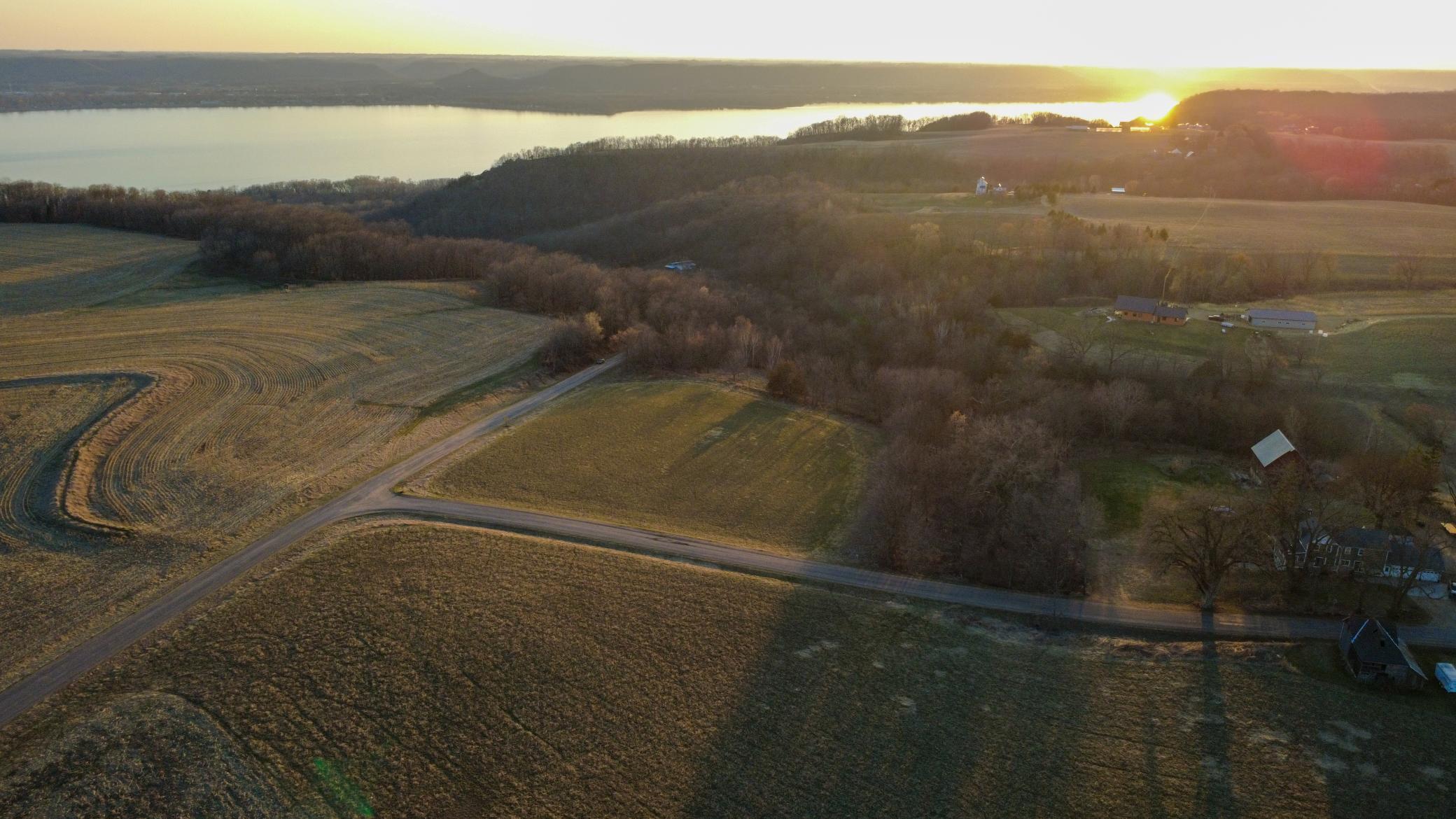 Pepin Bluff 1-03.jpg