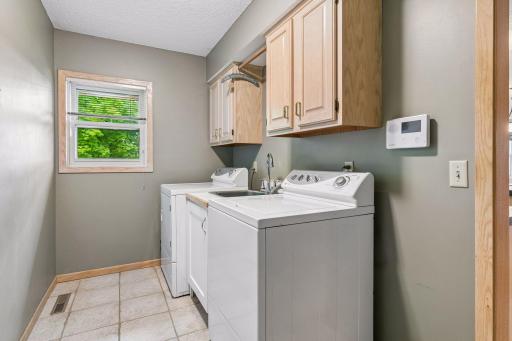 13820 Sunset Lake Drive, Burnsville, MN 55337