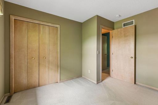 13820 Sunset Lake Drive, Burnsville, MN 55337