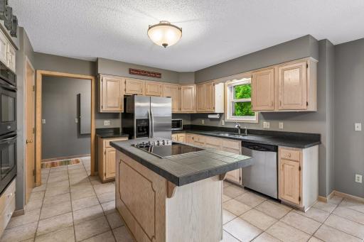 13820 Sunset Lake Drive, Burnsville, MN 55337