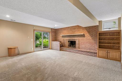 13820 Sunset Lake Drive, Burnsville, MN 55337