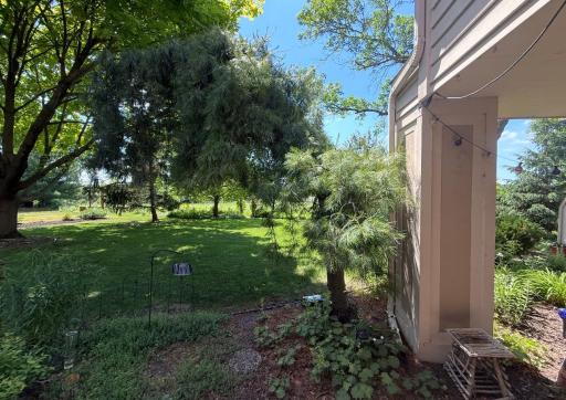 13820 Sunset Lake Drive, Burnsville, MN 55337