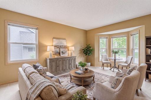 13820 Sunset Lake Drive, Burnsville, MN 55337