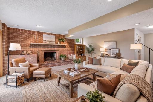13820 Sunset Lake Drive, Burnsville, MN 55337