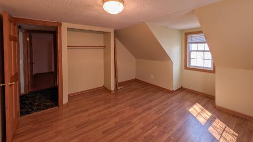 700 38th Ave NE, Austin, MN 55912