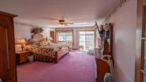 700 38th Ave NE, Austin, MN 55912