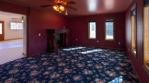 700 38th Ave NE, Austin, MN 55912