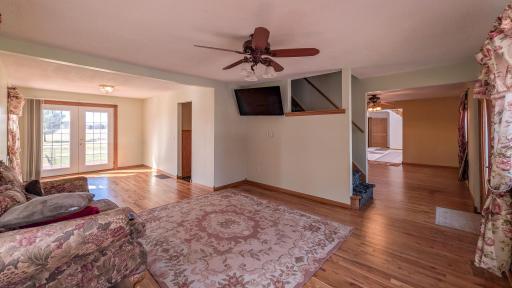 700 38th Ave NE, Austin, MN 55912