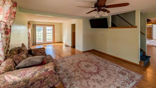 700 38th Ave NE, Austin, MN 55912