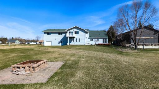 700 38th Ave NE, Austin, MN 55912