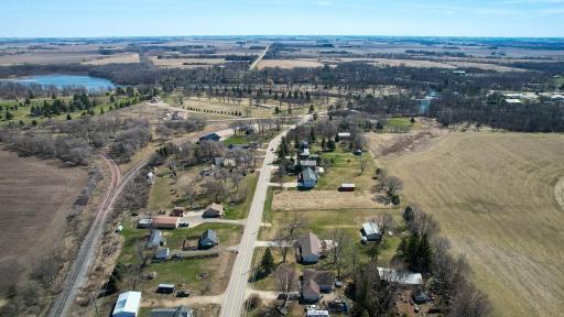 700 38th Ave NE, Austin, MN 55912