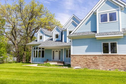1301 64th Avenue N, Fargo, ND 58102