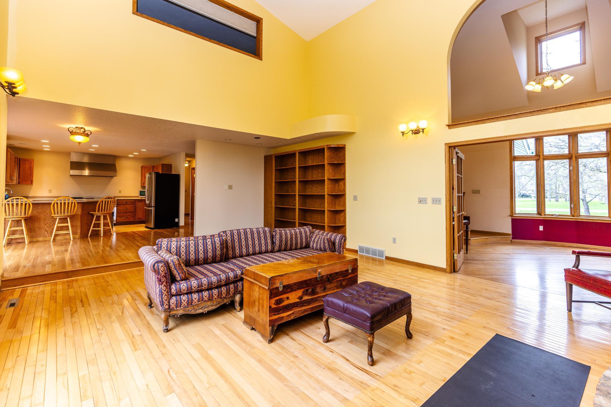 1301 64th Ave N (17 of 100).jpg